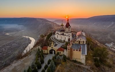 Moldova Travel Guide